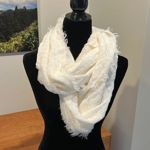 White infinity scarf